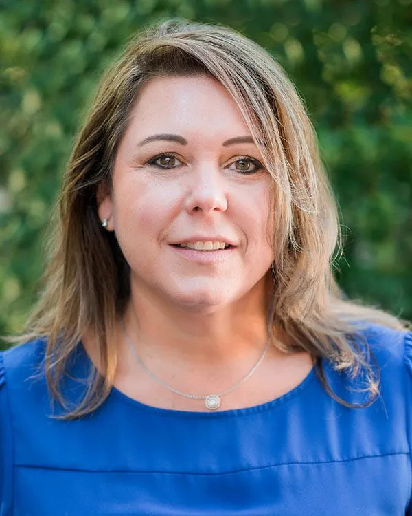 Photo of Nicole Cook